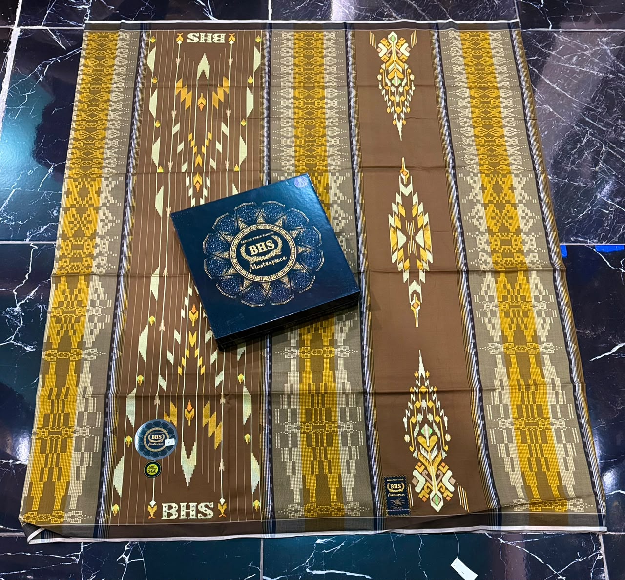 Masterpiece SGE Gold