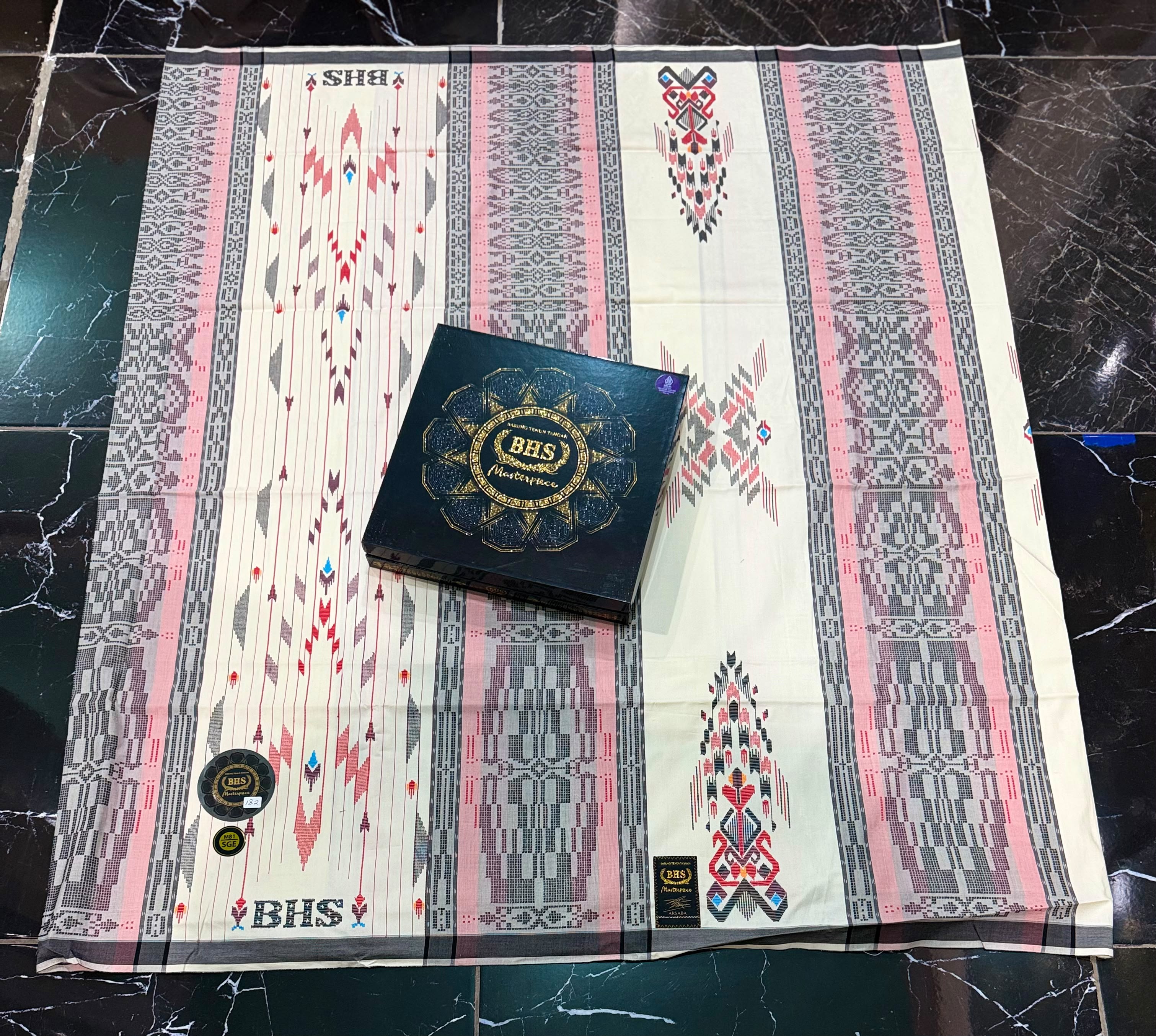 Masterpiece SGE Gold