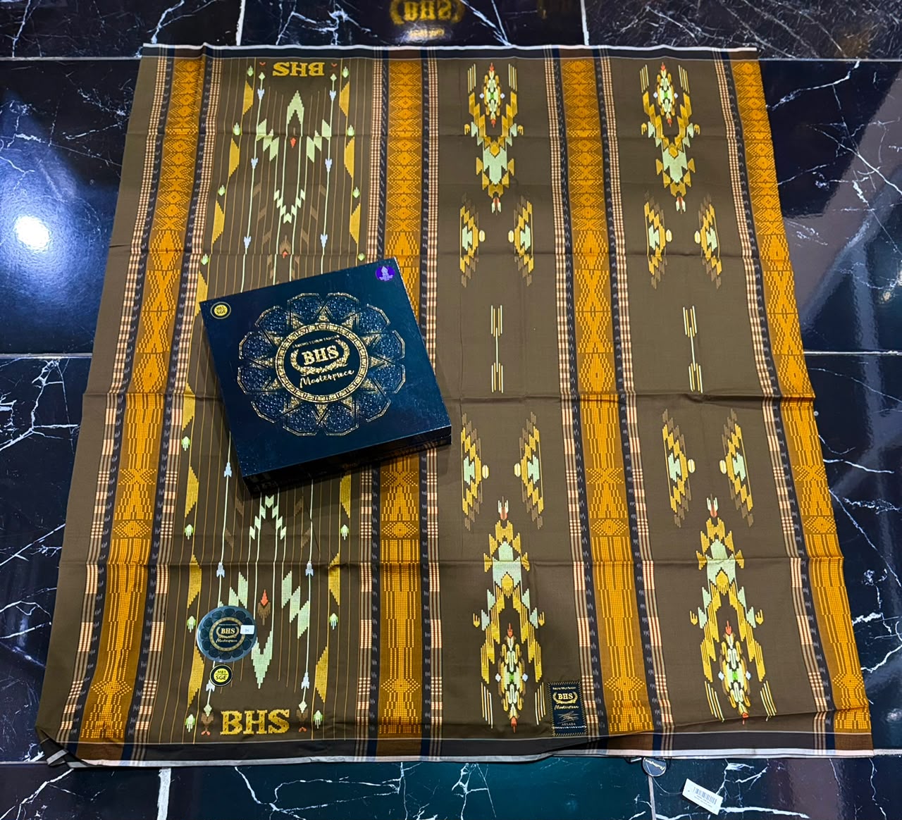 Masterpiece SGE Gold